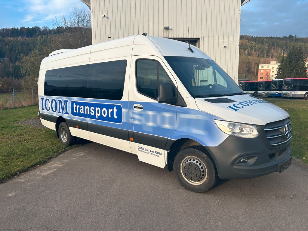 Image of Mercedes-Benz Sprinter