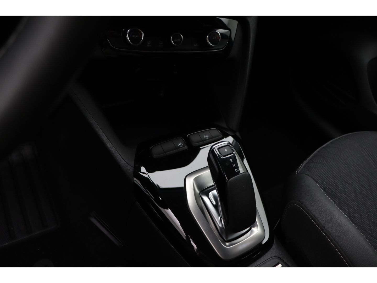 Fahrzeugabbildung Opel Corsa-e F Elegance Navi Totwinkelass. Kamera SHZ