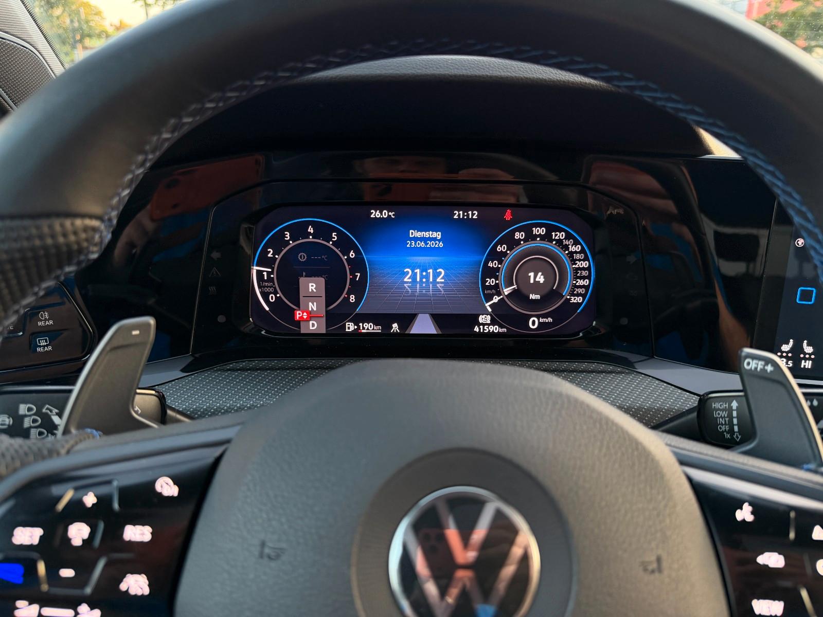 Volkswagen Golf VIII R 4Motion PANO*ACC*SOUND*LANE*SIDE*LED, миниатюра 12