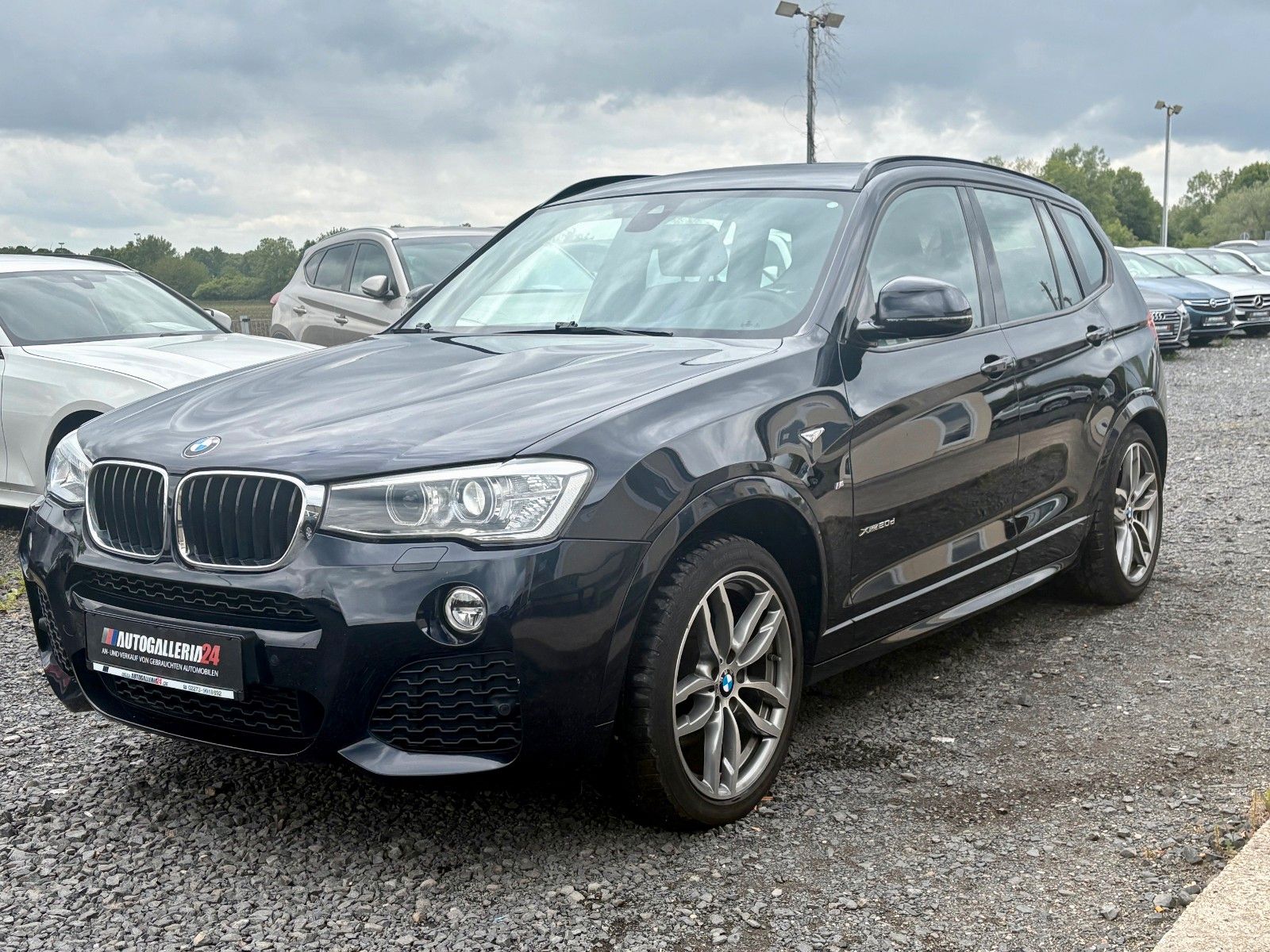 Fahrzeugabbildung BMW X3 xDrive20d Aut. M SPORTPAKET Navi Xenon Panor