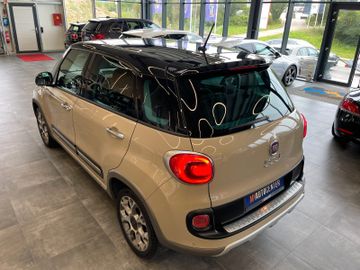 Fiat 500L Trekking *PANORAMAGLASDACH*NAVI*VOLLLEDER*