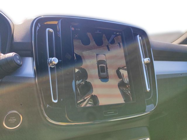 VOLVO XC 40 (Bild 20 von Array)