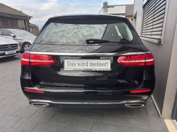 Bild 5 Mercedes-Benz E 200 E 20d0 T Avantgarde Xenon Navi Kamera Ambiente S
