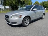 Volvo V50 Kombi 1.6 D Kinetic Klimaaa-AHK - Volvo V50 mit Diesel-Antrieb: Kombi, Klimaanlage, 1.6
