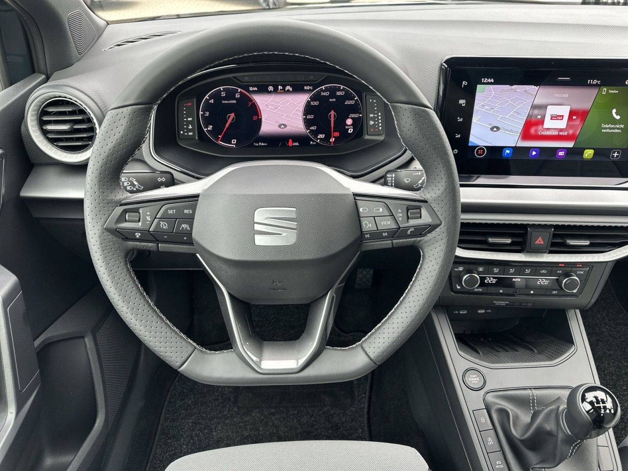 Fahrzeugabbildung SEAT Arona FR 1.0 TSI 116 PS 6-Gang - mit KI generiert/bearbeitet