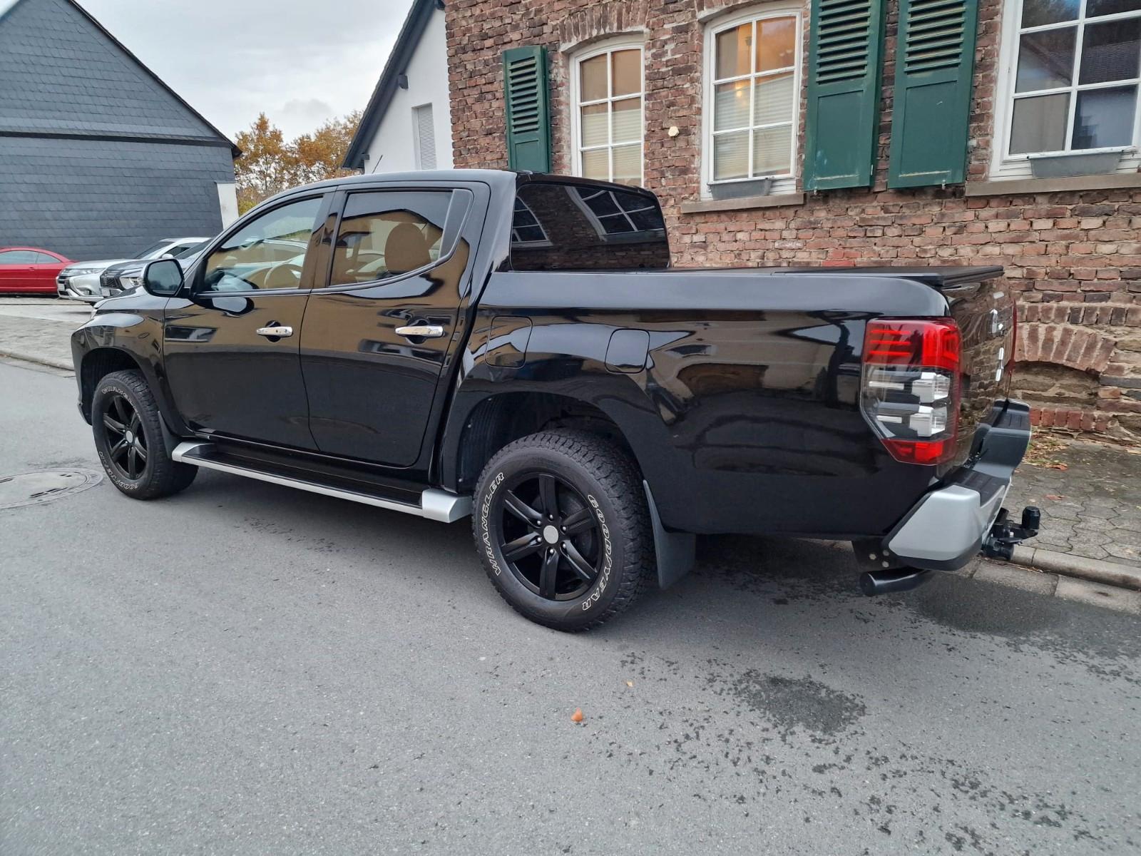 Mitsubishi L200 2-2d Select Doka 8-fach bereift