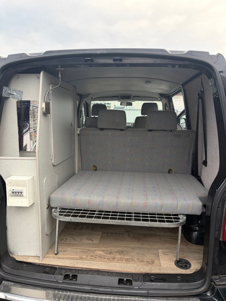 Fahrzeugabbildung Volkswagen T5 andere