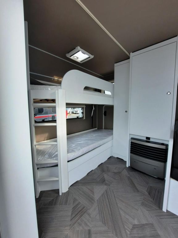 Fahrzeugabbildung Dethleffs c' go 565 FMK Verfüg./Sparen Sie 4.148,- €