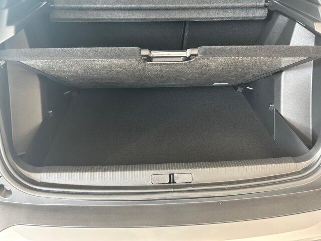 Peugeot 2008 GT Exclusive 145 +360°RFK+Panorama+NAV+GJR+