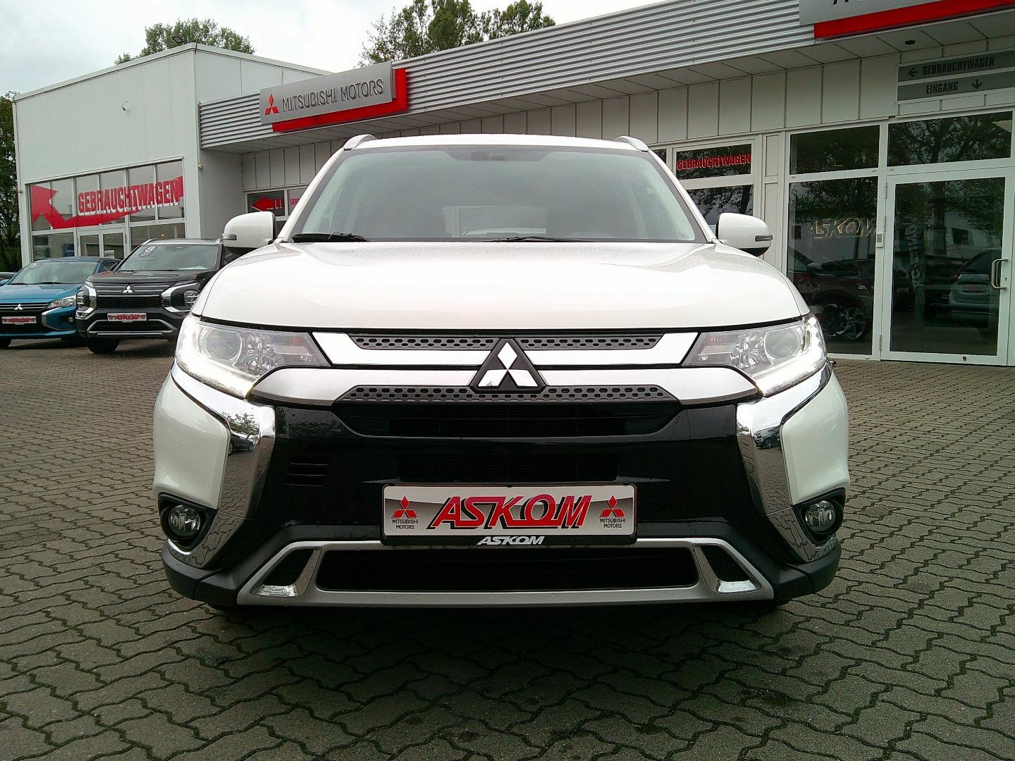 Mitsubishi Outlander Spirit 2.0 RFK/ACC/SHZ/Alu