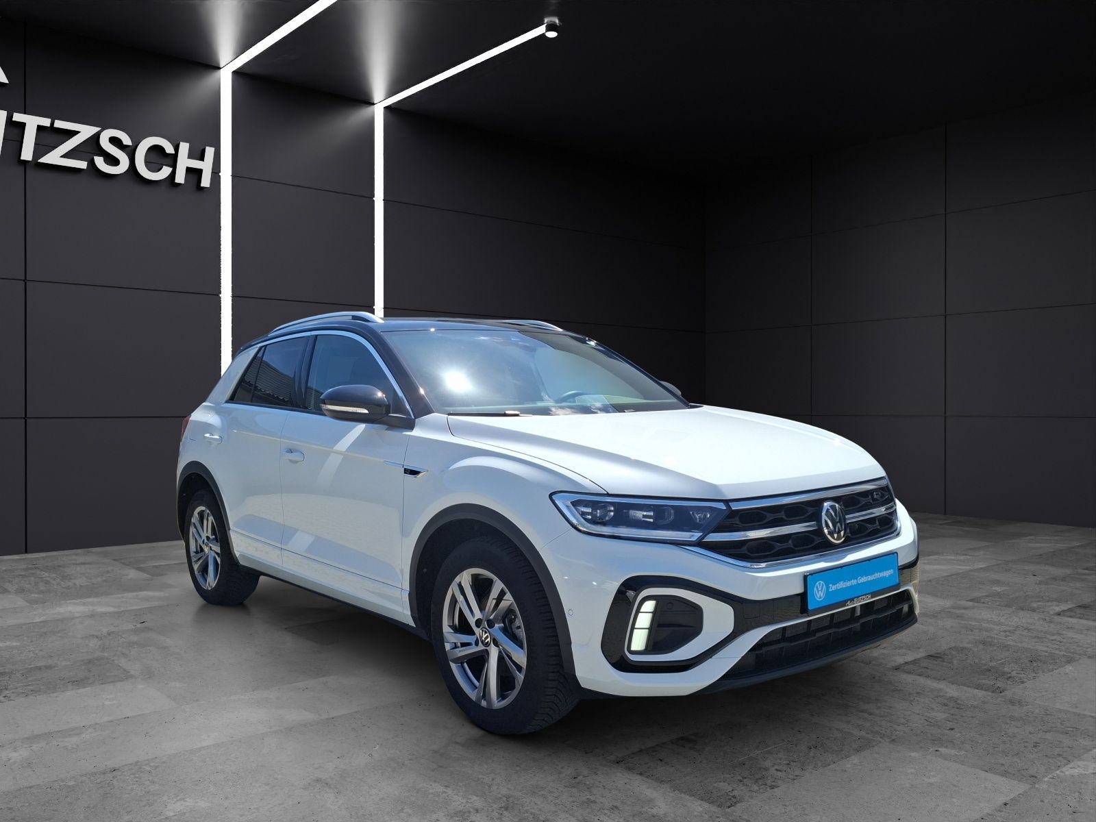Fahrzeugabbildung Volkswagen T-Roc TSI R-Line DSG LEDplus AHK Navi AID ACC RF