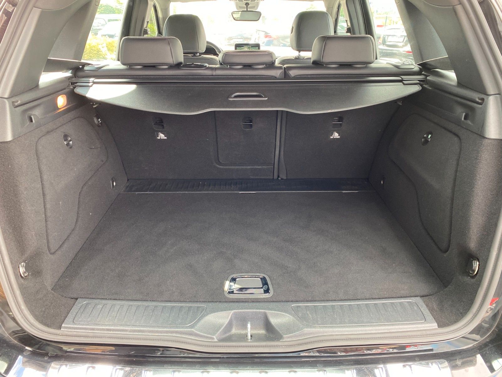 Fahrzeugabbildung Mercedes-Benz B 200 AMG+Leder+RKamera+Ambiente+Sondermodell