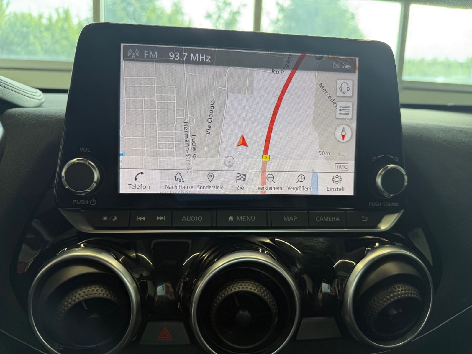 Fahrzeugabbildung Nissan Juke N-Design BOSE 360° Kamera Tech-Paket