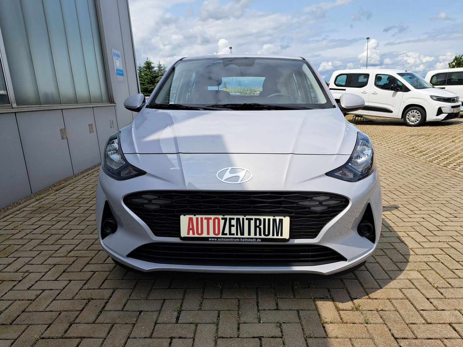 Fahrzeugabbildung Hyundai i10 1.0 MODELL 2025 NAVI WINTERPAKET KAMERA DAB