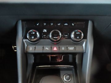 Fotografie 12 des Skoda Karoq Sportline 1.5 DSG 5-J.Garantie Matrix Navi