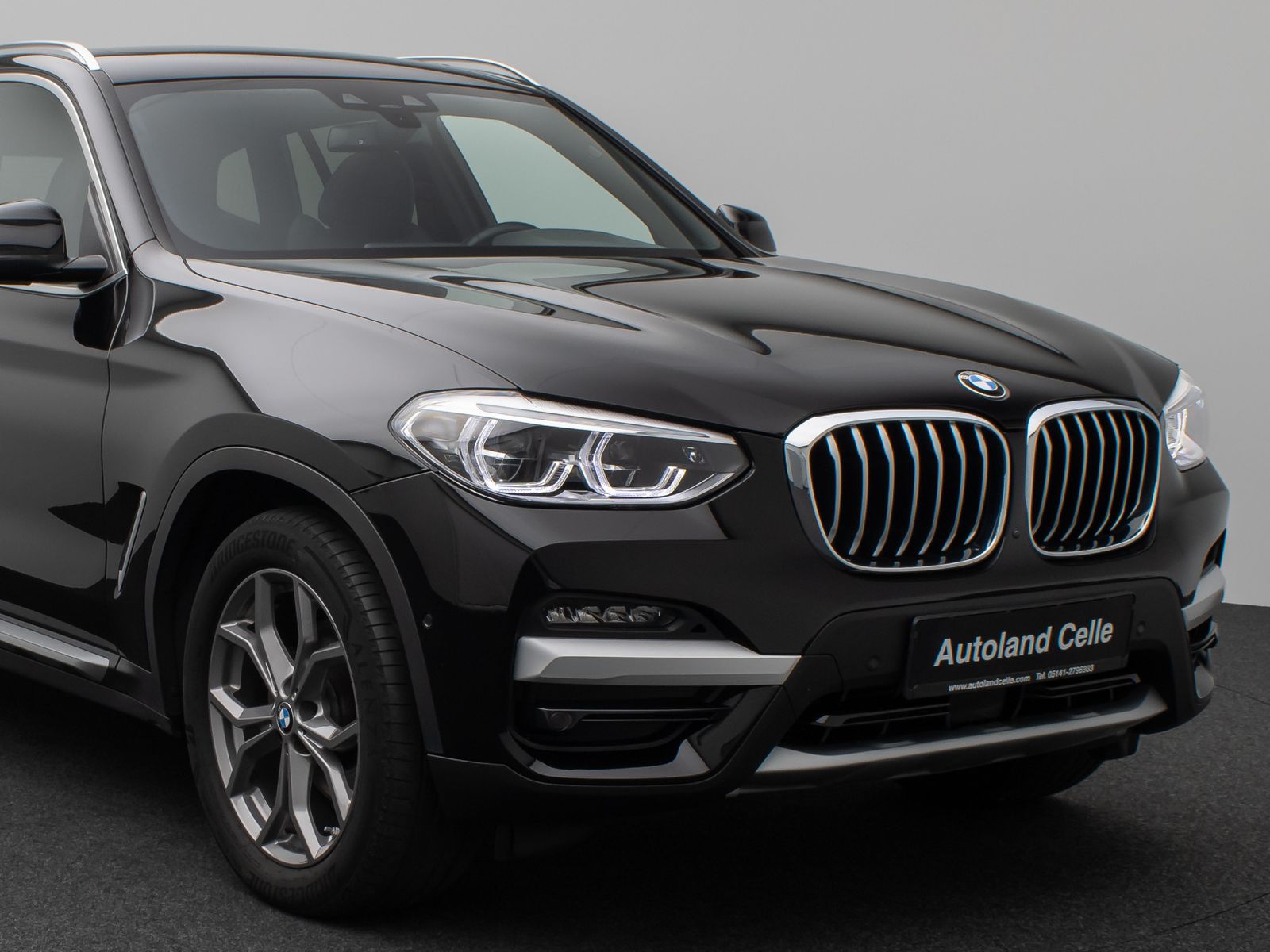 Fahrzeugabbildung BMW X3 xD20d xLine Panorama 360°DAB HiFi AHK Komfort