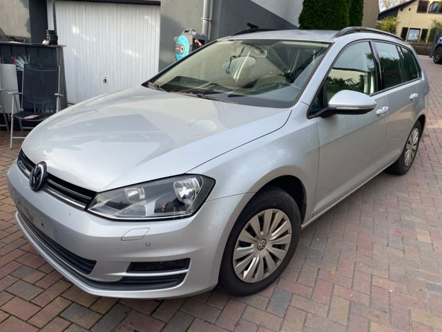 Volkswagen Golf VII Variant 1.6 TDI DSG*Klima*1.Hand*