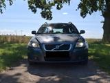 Volvo V50 2.4 Geartronic Momentum Momentum - Volvo V50 Momentum mit Benzin-Antrieb