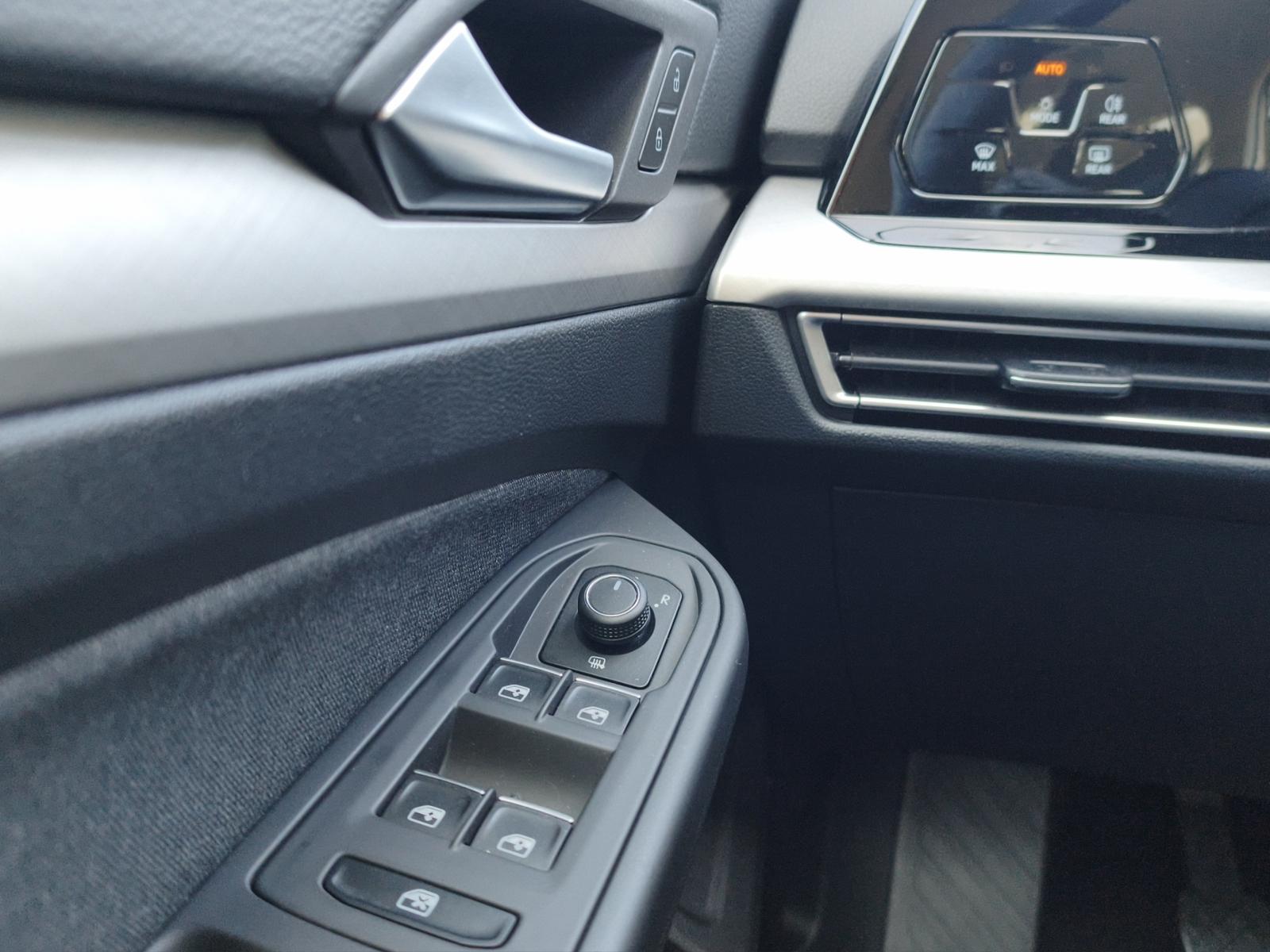 Volkswagen Golf VIII Variant Life/RFK/Navi/LED/LHZ/SHZ/Einp, миниатюра 16