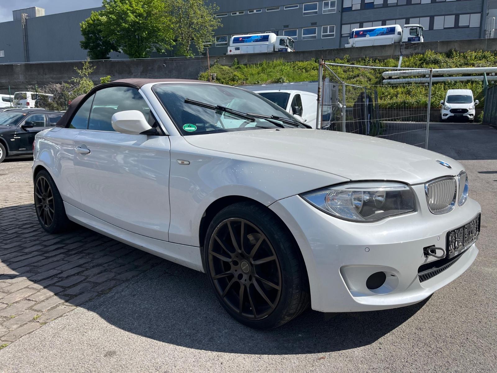 BMW 120i cabrio Limited Edition m.Sportpaket dreht