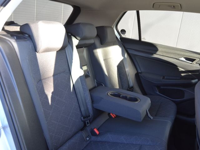 Golf VIII 1.5 TSI Life LED/NAVI+VZE/16-ZOLL/PDC/