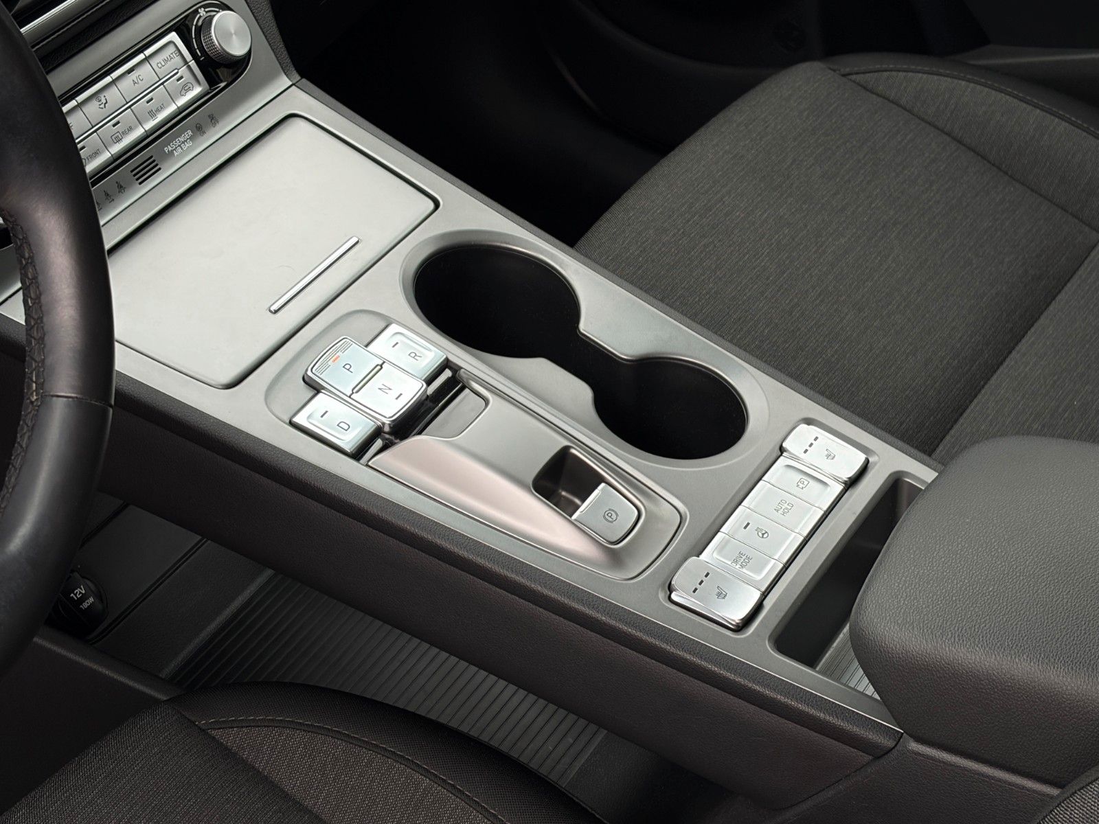 Fahrzeugabbildung Hyundai KONA E Edition 30 Wärmepumpe ACC CAM NAV CarPlay