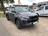 Toyota Hilux 2.8 GR Sport DoubleCab *Rollo+JBL+360* - gebrauchte Toyota Hilux aus dem Jahr 2023