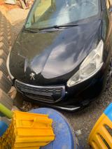 Peugeot 208 - Peugeot 208 von privat