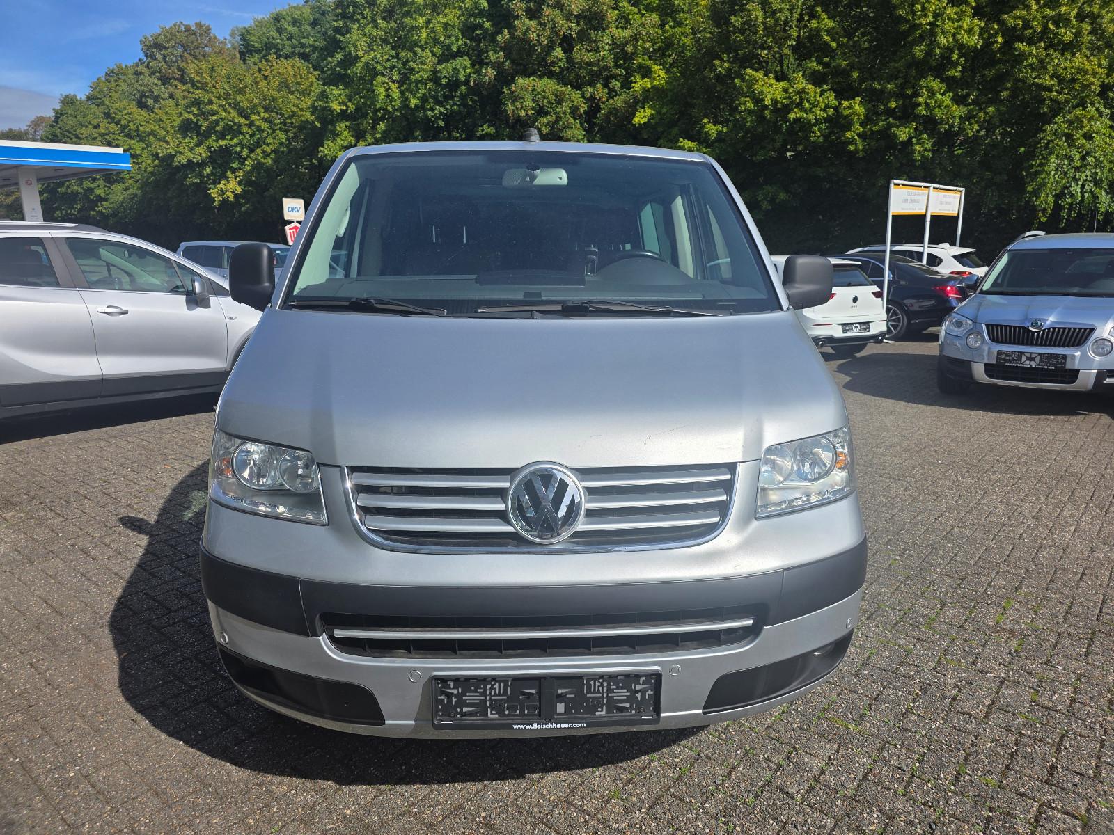 Volkswagen T5 Transporter Bus Multivan Highline