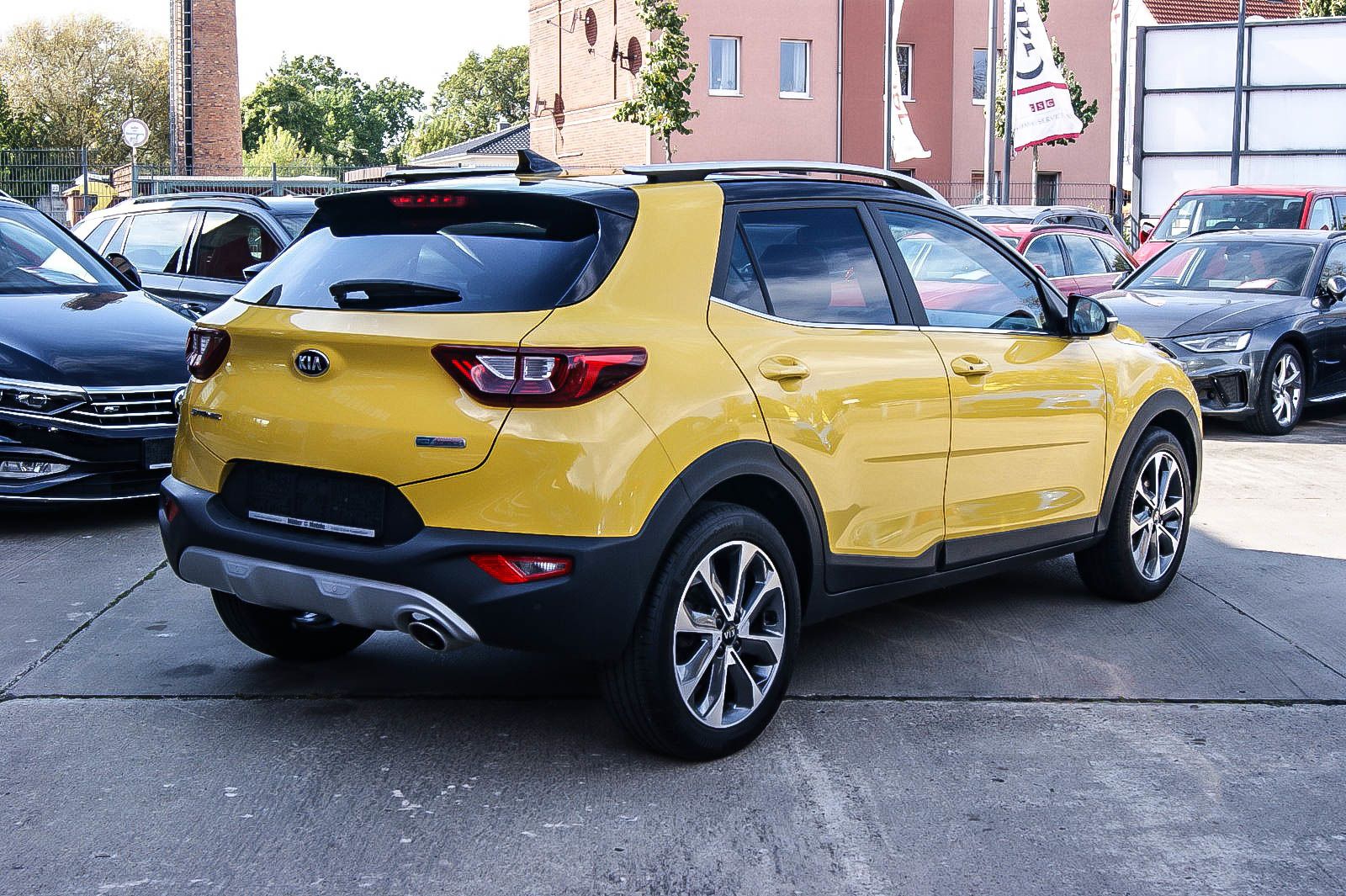 Fahrzeugabbildung Kia Stonic 1.0 T-GDI Mild-Hybrid Spirit FLORIDAGELB