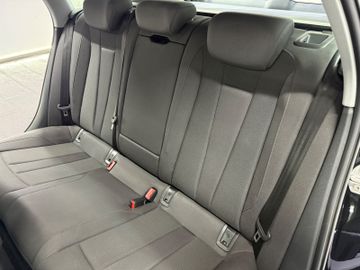 Audi A4 - 11