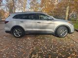 Hyundai Grand Santa Fe Maxcruz 3.3 V6 GDI 294 PS - Hyundai: Unfallwagen
