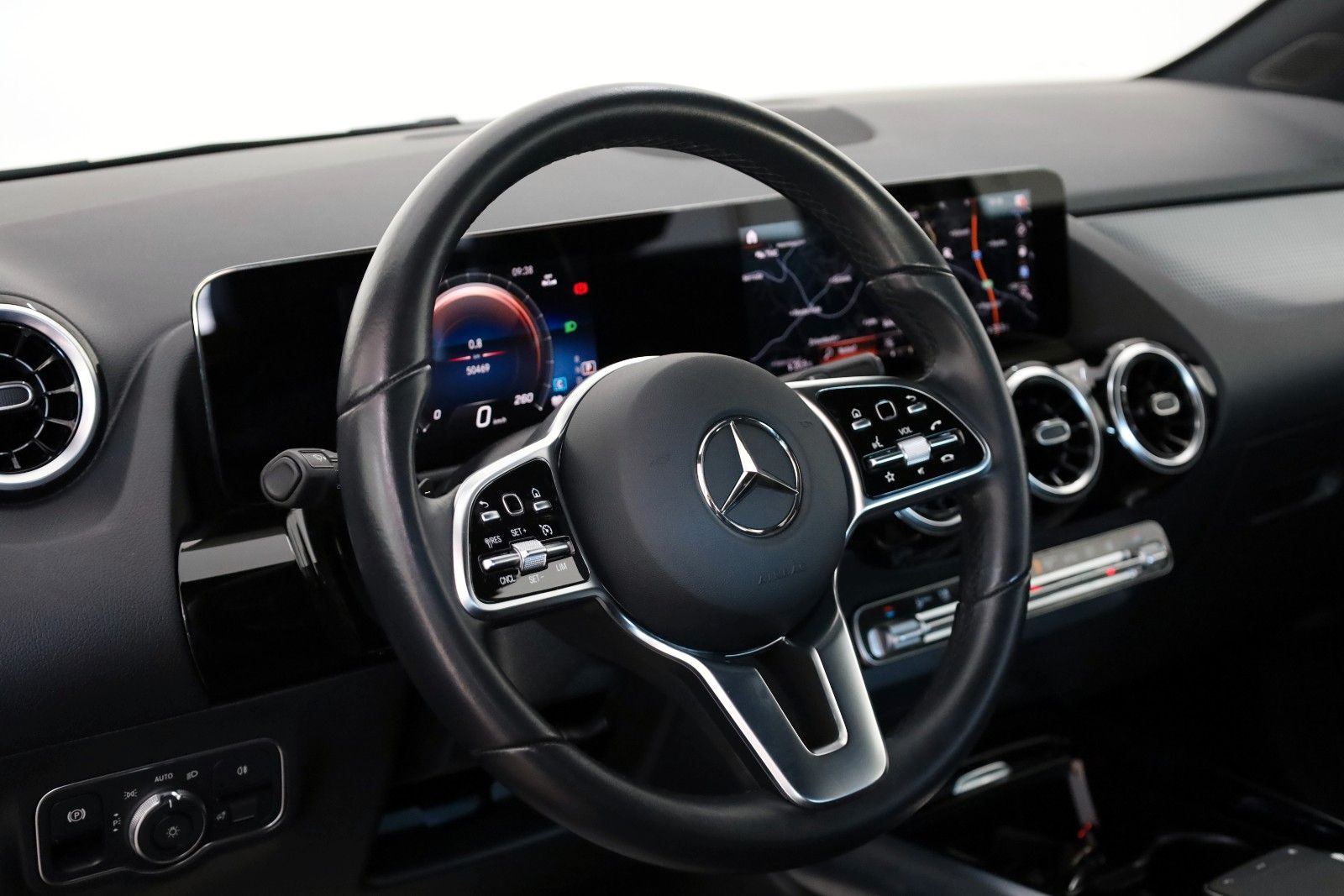Fahrzeugabbildung Mercedes-Benz GLA 250 e, Progressive Leder,Navi,LED,SH,Kamera