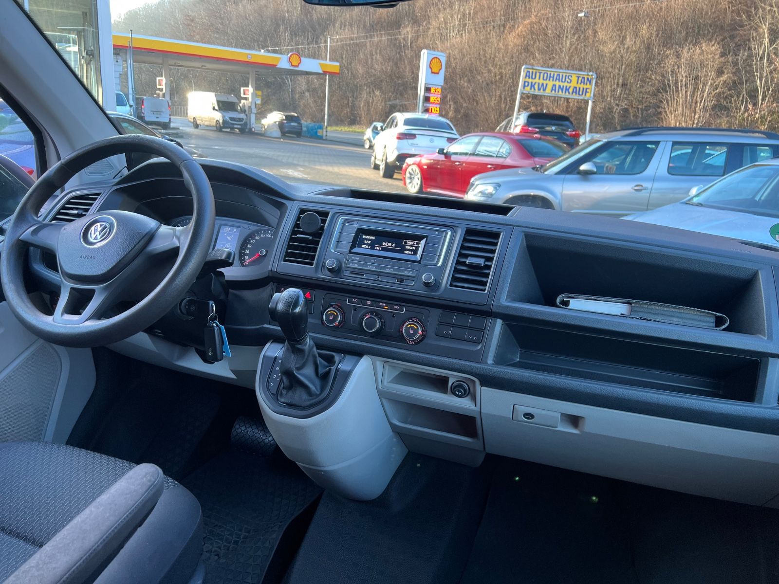 Fahrzeugabbildung Volkswagen T6 Caravelle 2.0 TDI 150PS DSG *1.HAND*