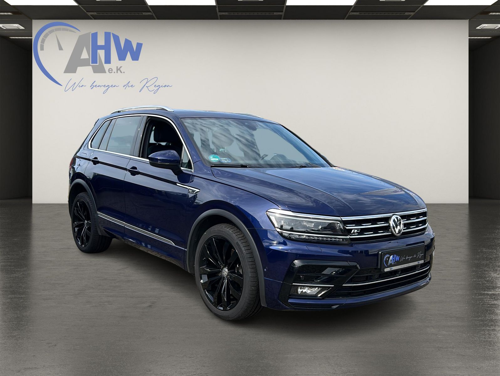 Fahrzeugabbildung Volkswagen Tiguan 2.0 TDI R-Line 4Motion Panorama*LED*Kamer