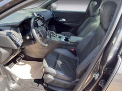 Fahrzeugabbildung DS Automobiles DS 7 Crossback E-Tense 300 4x4 Grand Chic