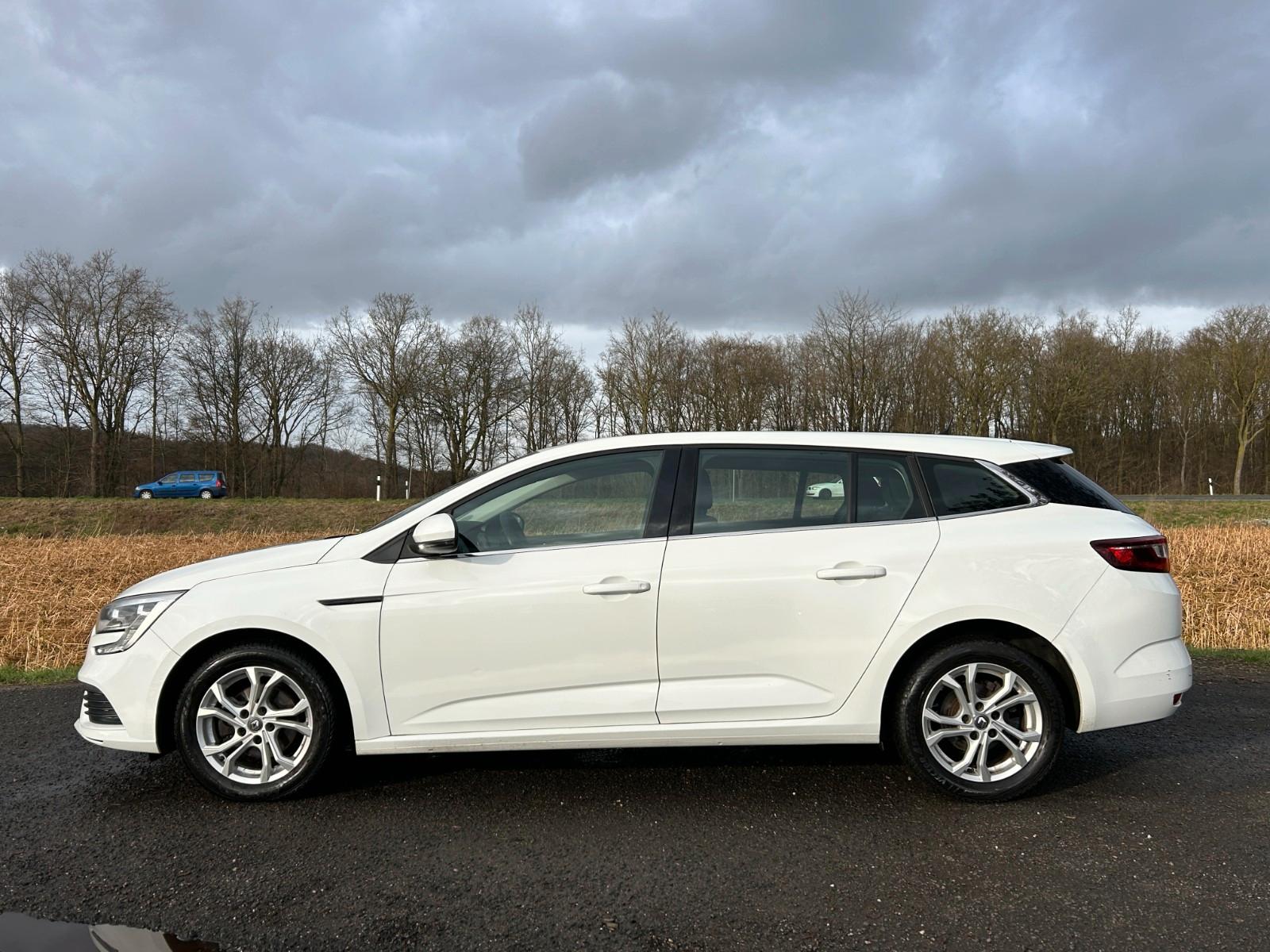 Renault Megane IV 1.2 Grandtour Life