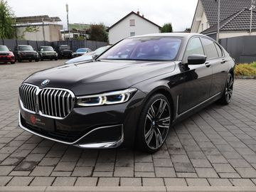 BMW 740 - 5