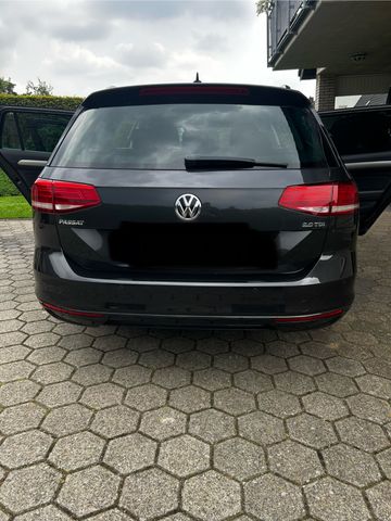 VW Passat Variant 2.0 TDI DSG Comfortline Varia...