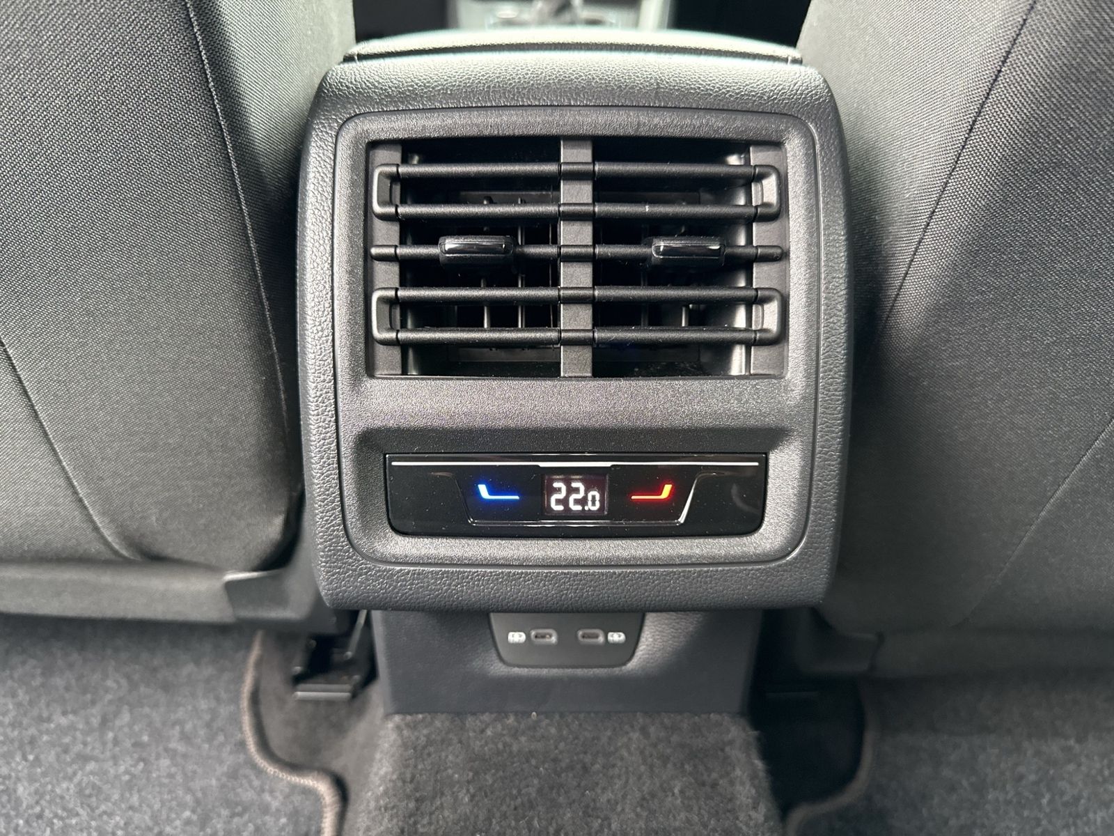Golf VIII 1.5 TSI Life, Navi, Sitzhzg, LED+, App