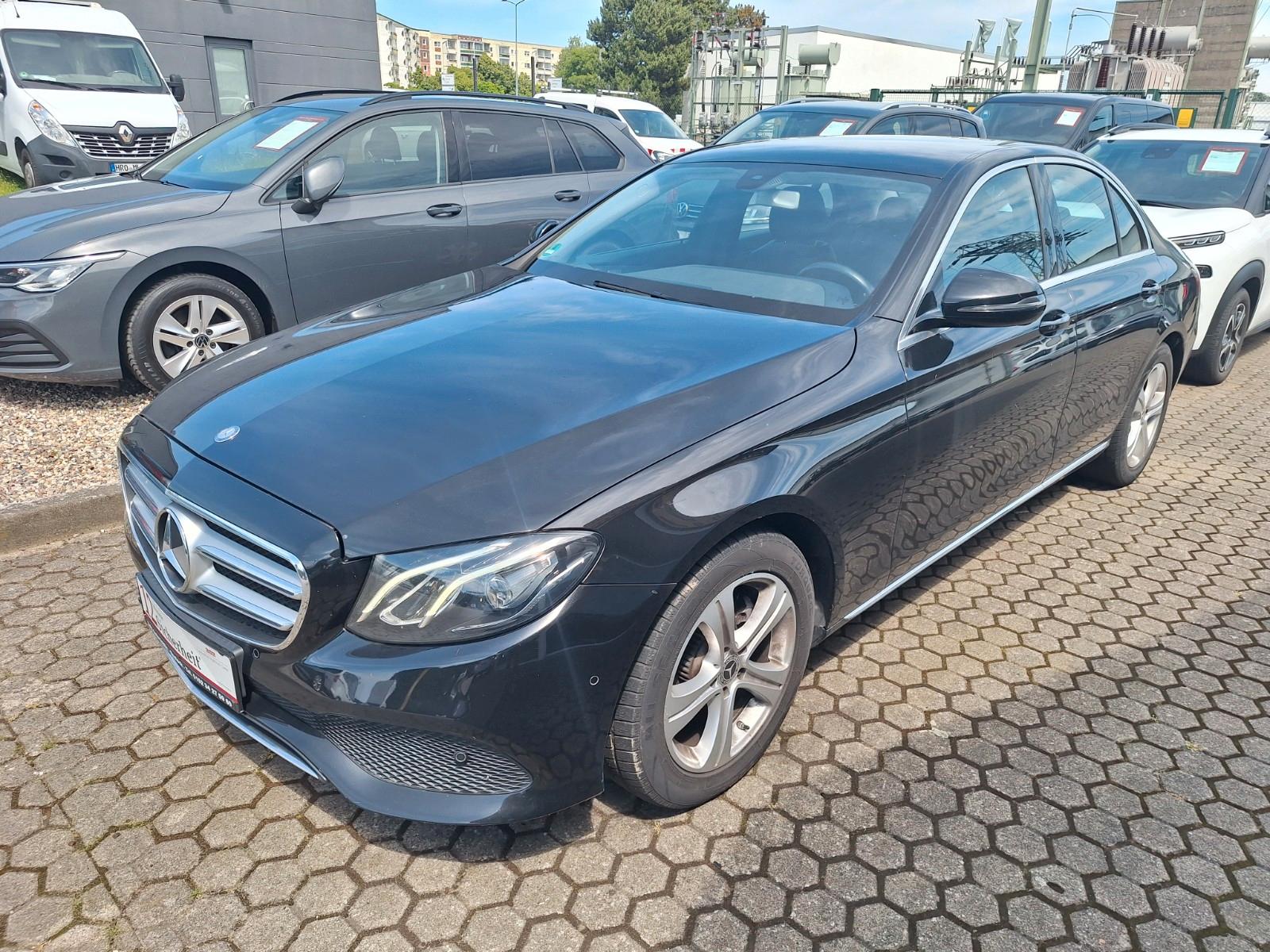 Mercedes-Benz E 200 Limousine AVANTGARDE LEDER NAVI KAMERA