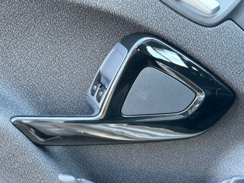 Fahrzeugabbildung Smart ForTwo Leder Lorinser Breitbau