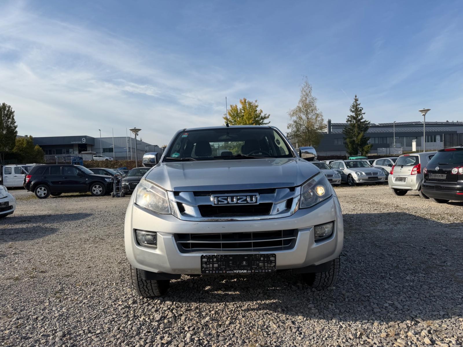 Isuzu D-Max Double Cabine 2.5 TD 163ch BVA - Attelage - Carnet entretien - Non fumeur