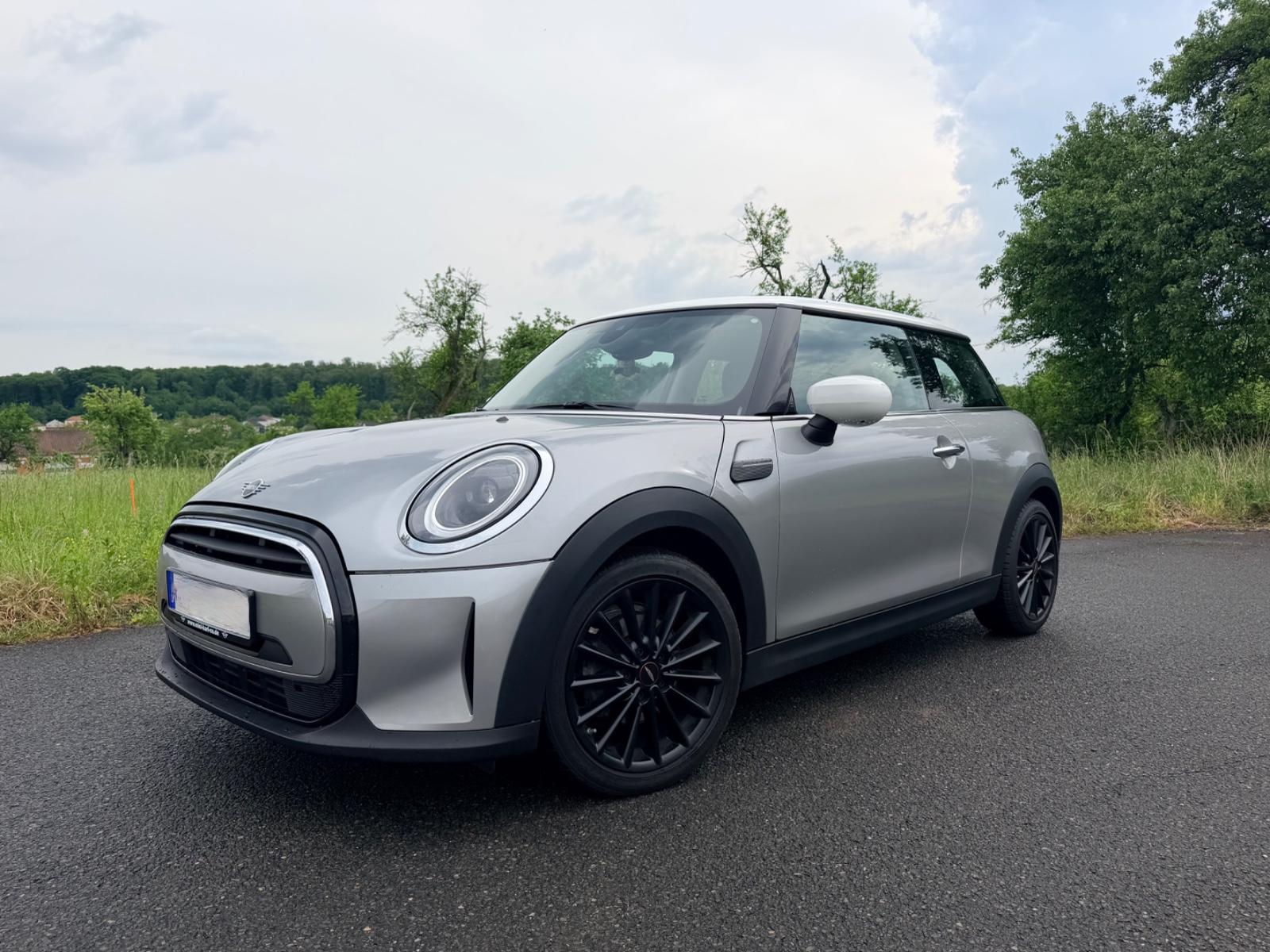 MINI COOPER Essential Trim,Auto,LED,GARANTIE 03/2028