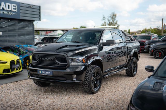 Dodge RAM 5.7 V8 HEMI 4x4 OFFROAD Night-Paket *LED*
