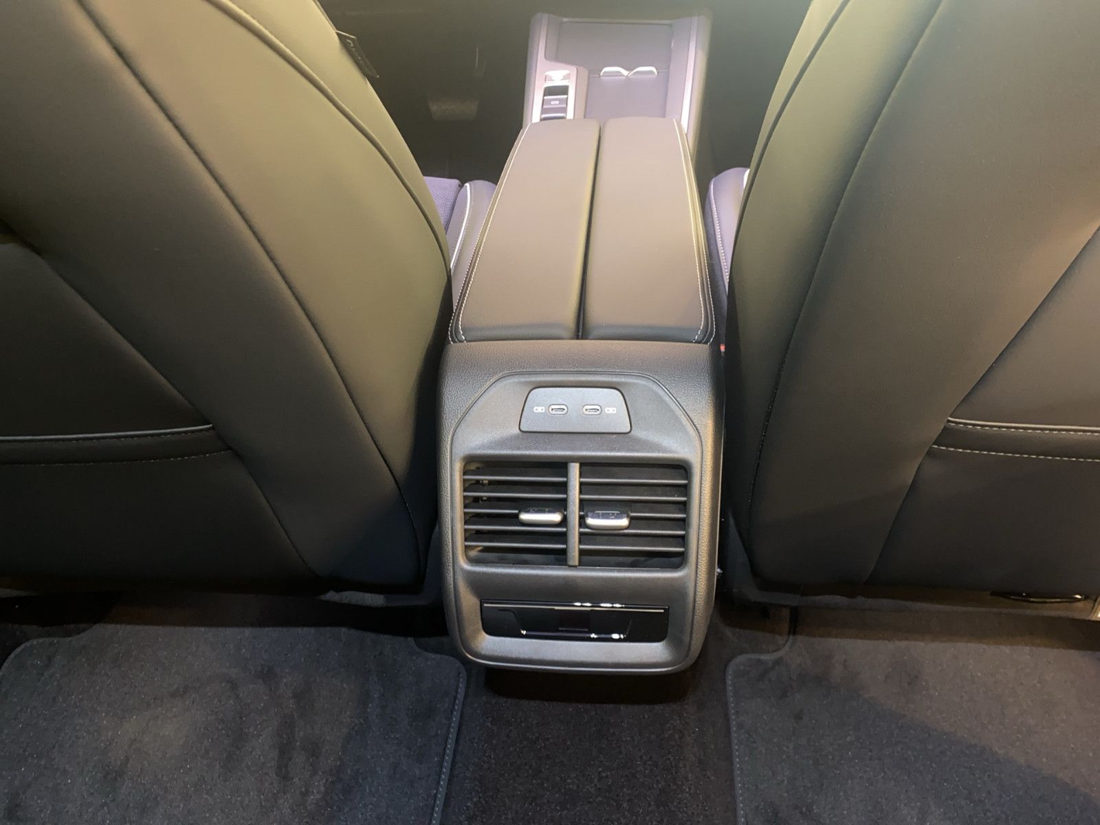 Volkswagen Passat Variant - Bild 16