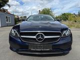 Mercedes-Benz E 220 E -Klasse Coupe E 220 d - Mercedes-Benz E 220 mit Diesel-Antrieb: Coupe, mit Navigationssystem