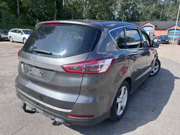 Ford S-Max - 8