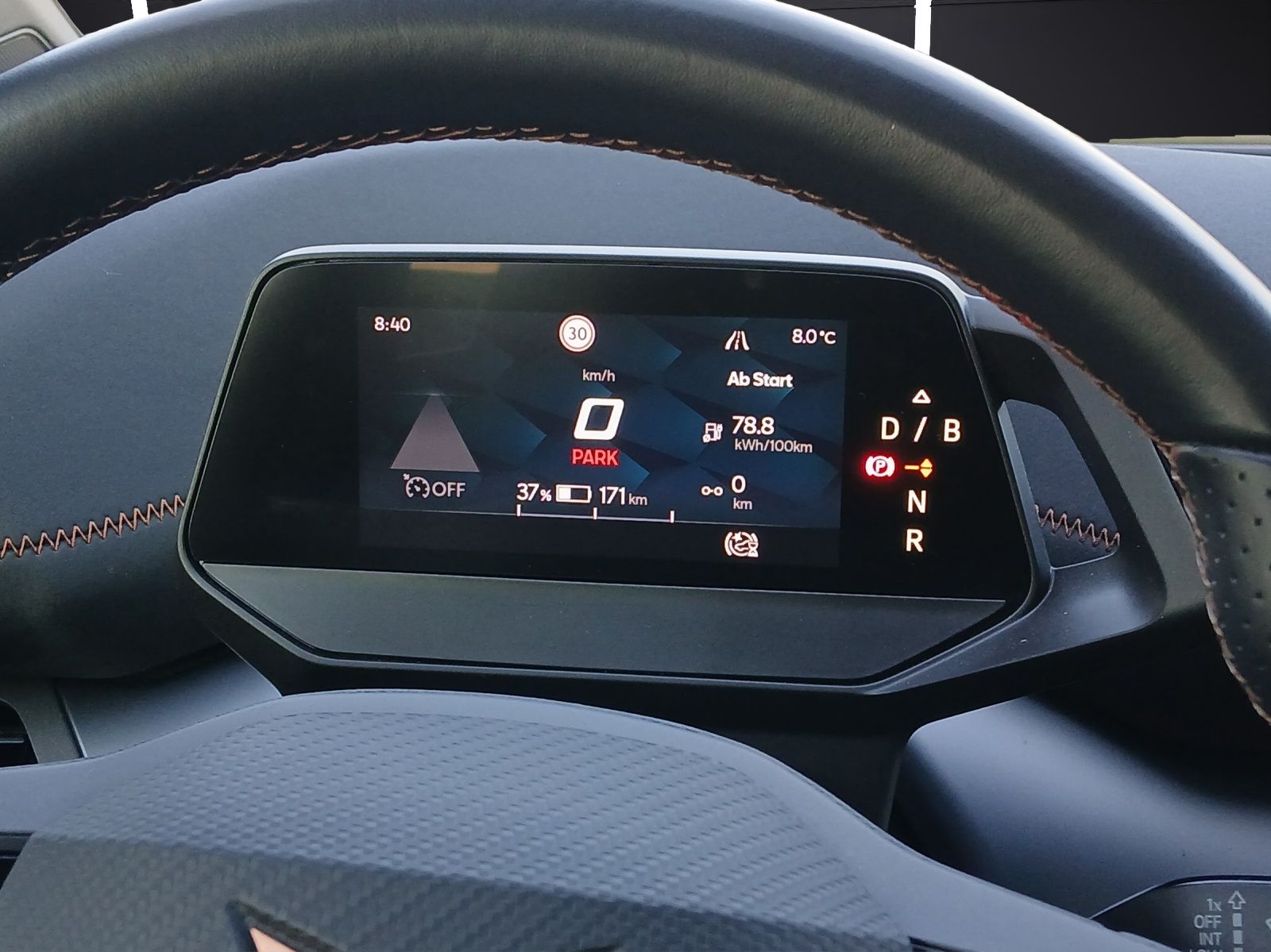 Fahrzeugabbildung CUPRA Born LED Navi Pano ACC RFK 18"