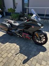Honda Gold Wing mit Remus Klappenauspuff - Angebote